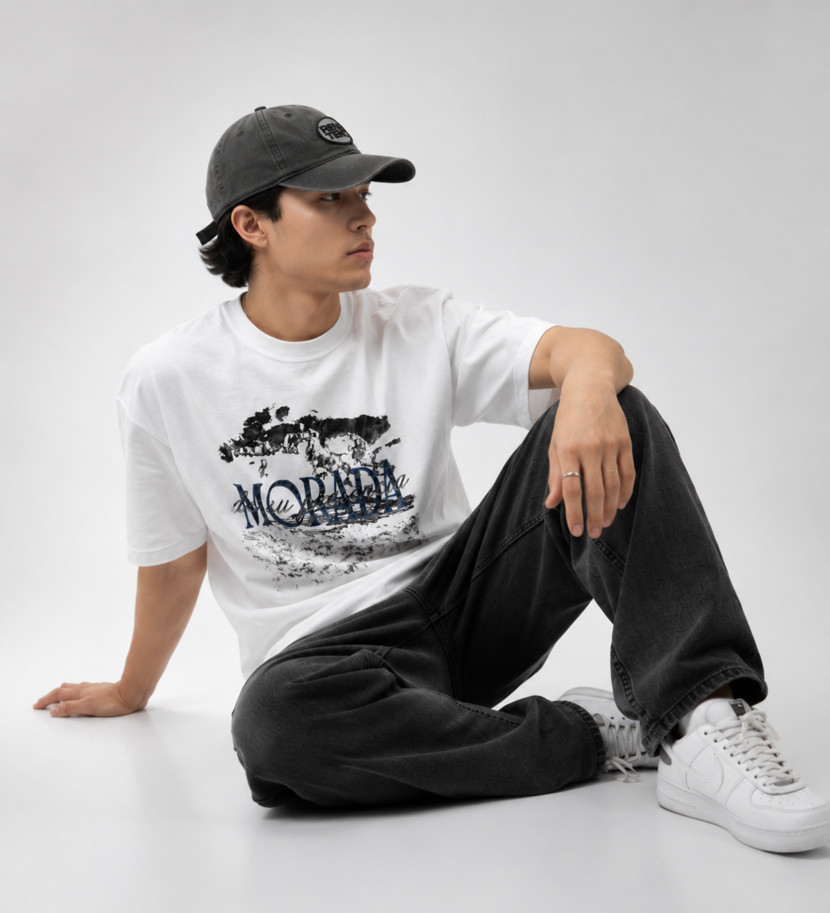 Outfit Morada y Gorra Renatent Detalle